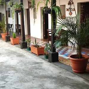 Francisco's La Merced Hotel